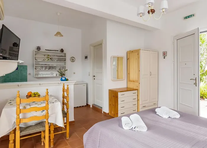 Thea 3* Panormos (Skopelos)